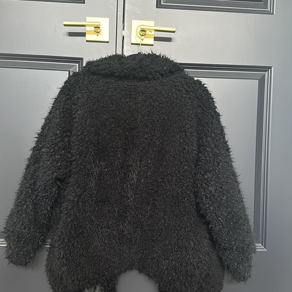 NWT Romeo & Juliet Couture Black Faux Fur Coat - Picture 4 of 5